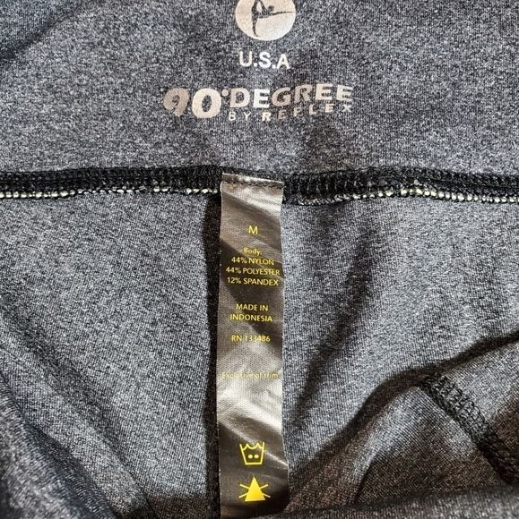 90 Degree by Reflex capri leggings M - Picture 4 of 5